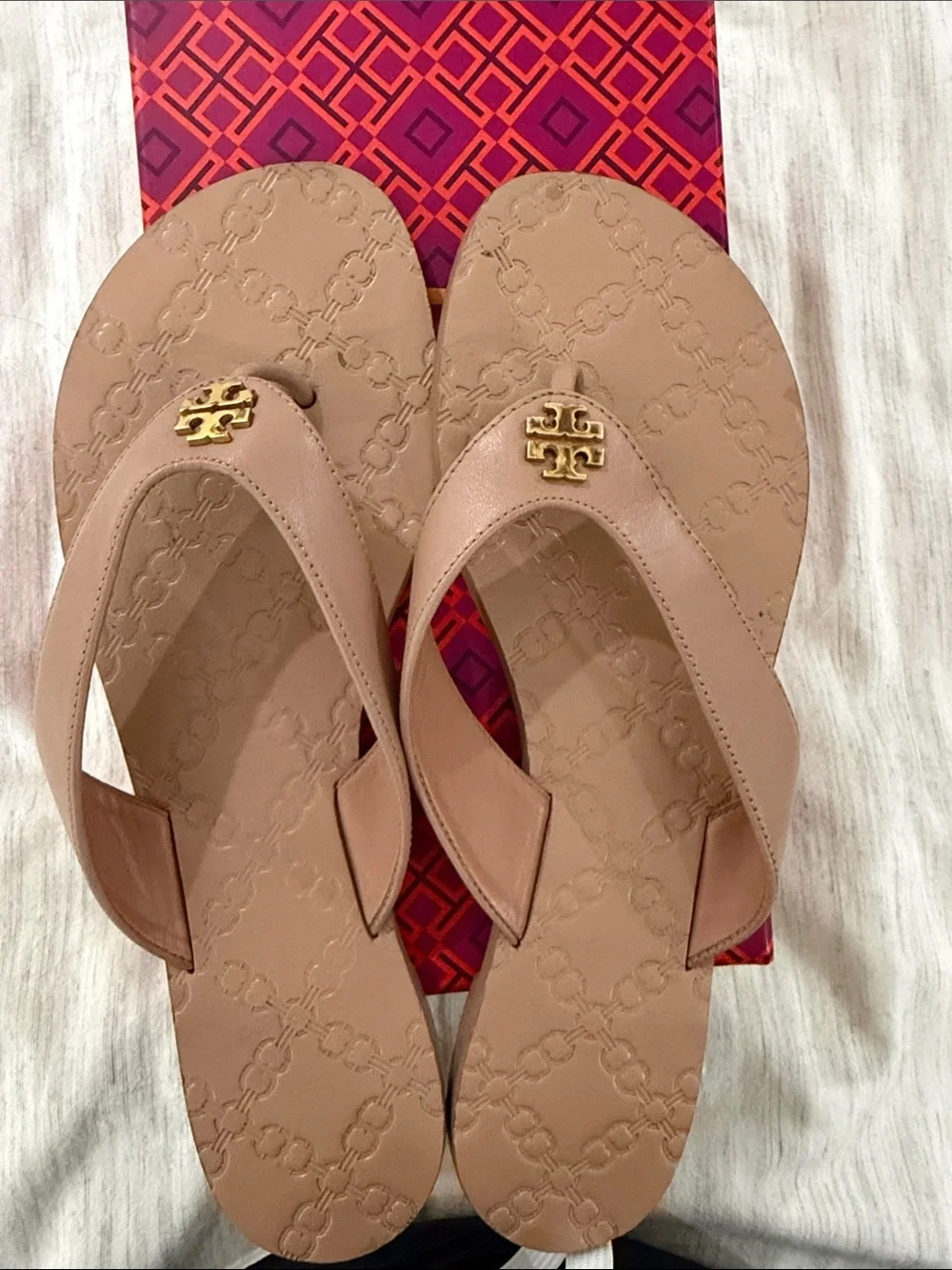 Tory Burch Nude/Tan Leather Logo Thong Sandals with Gold Emblem
